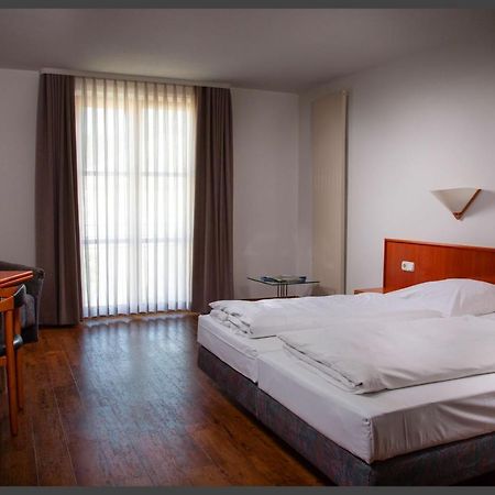 Altstadthotel Brauereigasthof Winkler Берхінг Екстер'єр фото